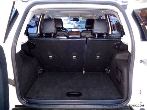 Used 2021 Ford EcoSport Titanium image 18