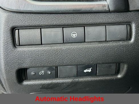 Used 2022 Nissan Rogue SL w/ SL Premium Package image 16