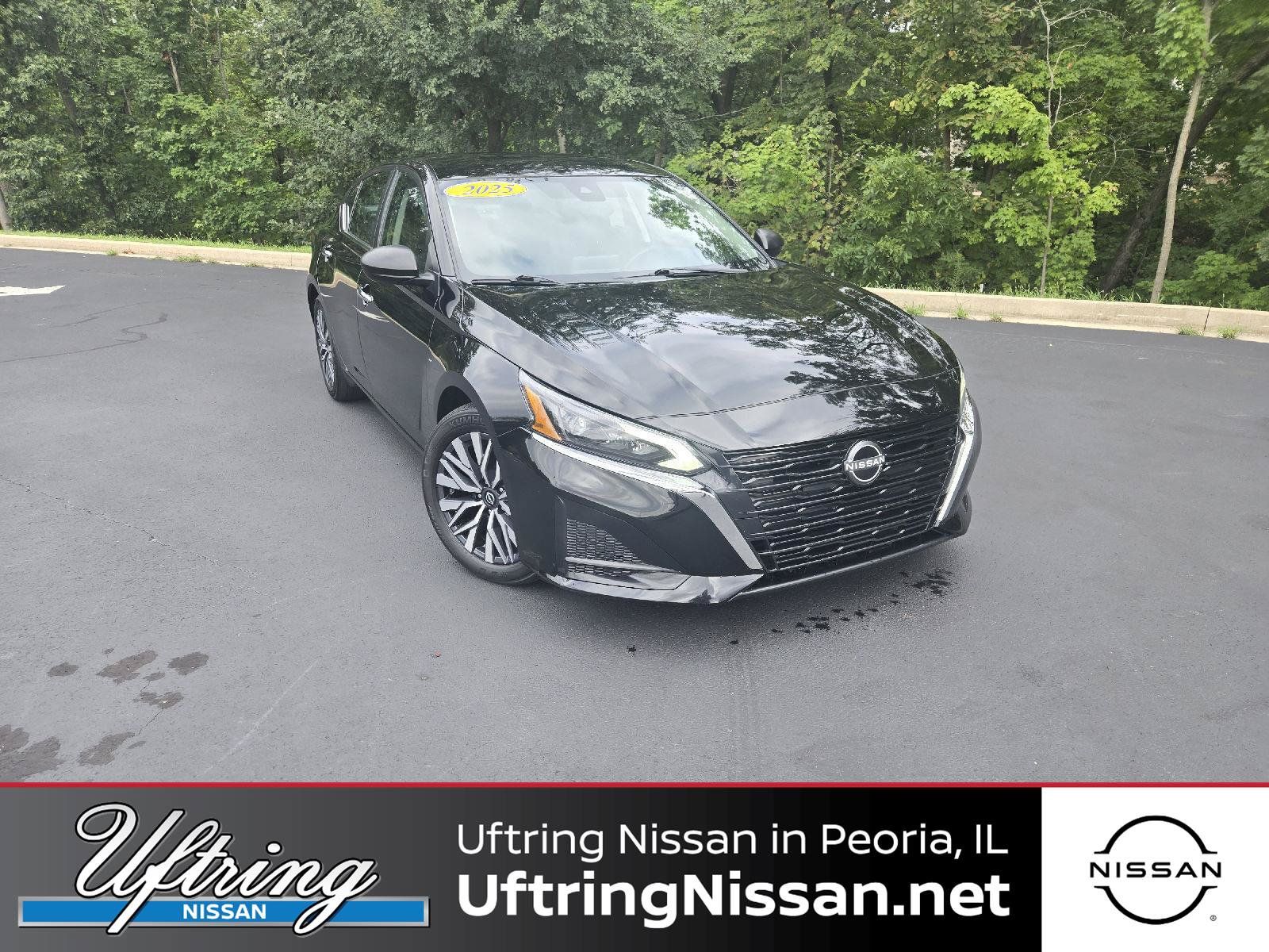 Used 2025 Nissan Altima 2.5 SV FWD image 1