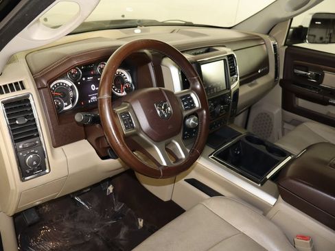 Used 2014 RAM 1500 Laramie AWD/4WD image 25