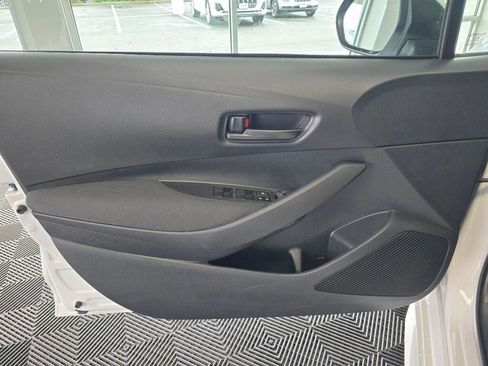 Used 2024 Toyota Corolla LE image 19