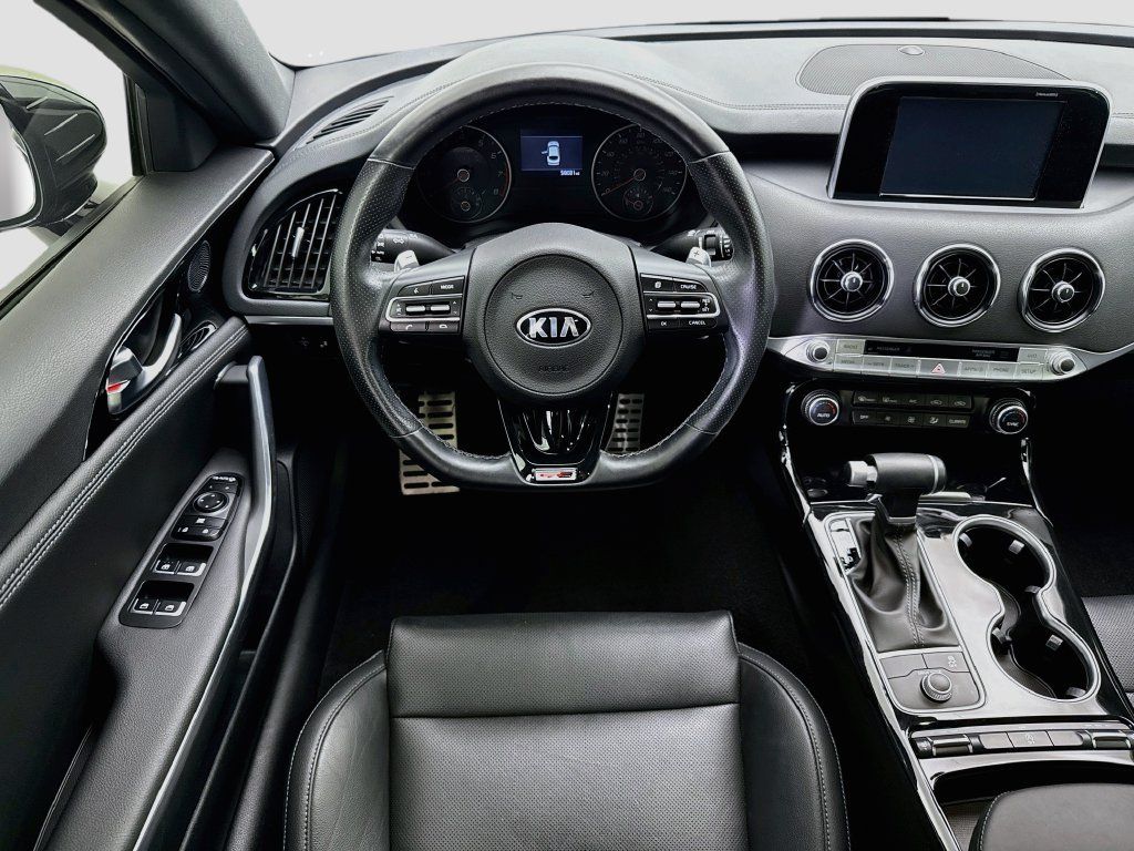 Used 2020 Kia Stinger GT-Line RWD image 10