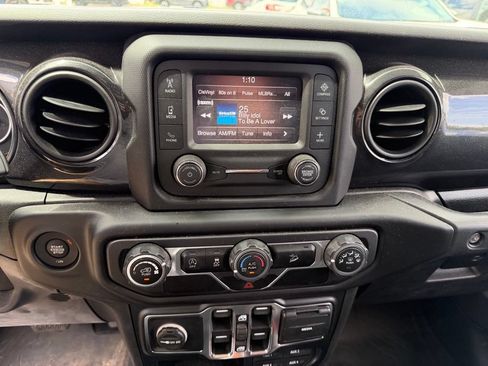Used 2020 Jeep Wrangler Unlimited Sport AWD/4WD image 24