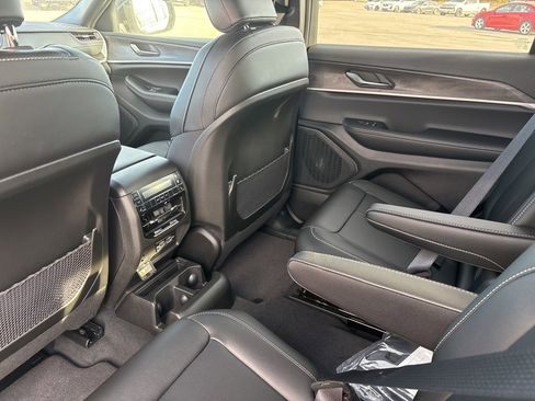 New 2025 Jeep Grand Cherokee L Limited image 27