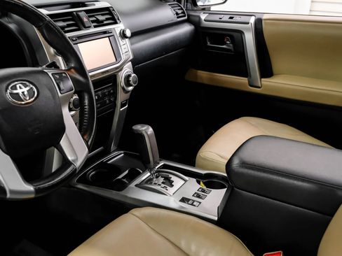 Used 2012 Toyota 4Runner Limited image 32