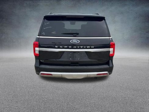 Certified 2024 Ford Expedition XLT AWD/4WD image 4