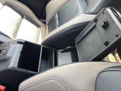 Used 2024 Ford Bronco Big Bend w/ Sasquatch Package image 23