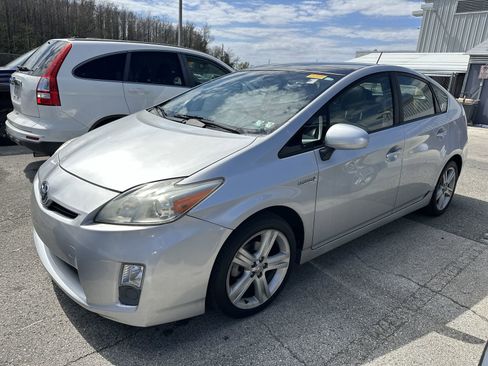 Used 2010 Toyota Prius Four image 7