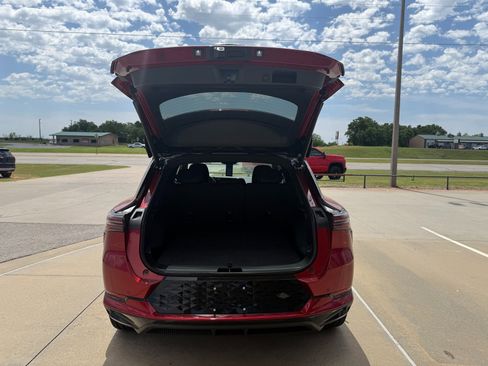 New 2025 Chevrolet Equinox EV RS image 7