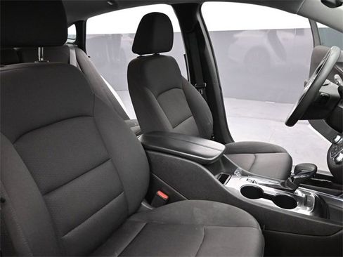 Used 2023 Chevrolet Malibu LT image 25