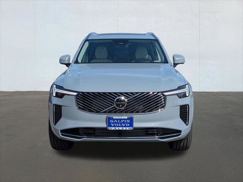 New 2026 Volvo XC90 T8 Ultra w/ Protection Package Premier AWD/4WD image 4