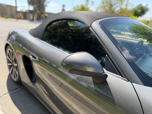 Used 2015 Porsche Boxster S RWD image 19