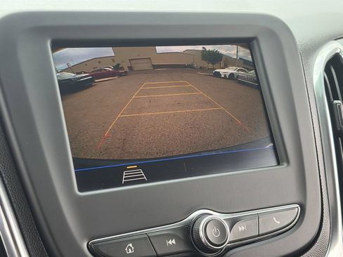 Used 2020 Chevrolet Equinox LT FWD image 25