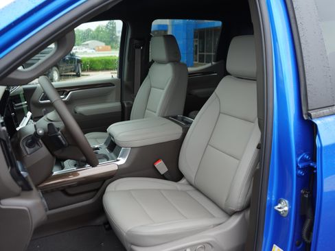 New 2025 Chevrolet Silverado 1500 RST w/ Convenience Package II image 9