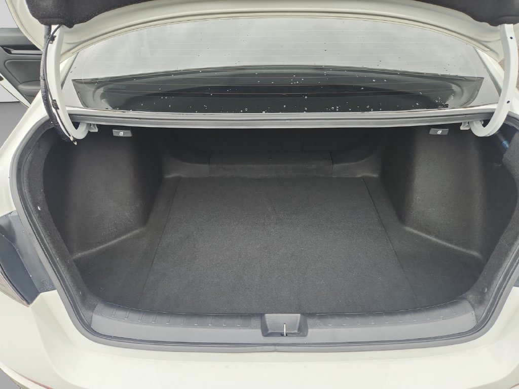 Used 2024 Honda Civic Touring image 19