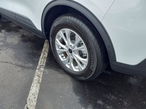 Used 2023 Ford Escape Active w/ Cold Weather Package image 10