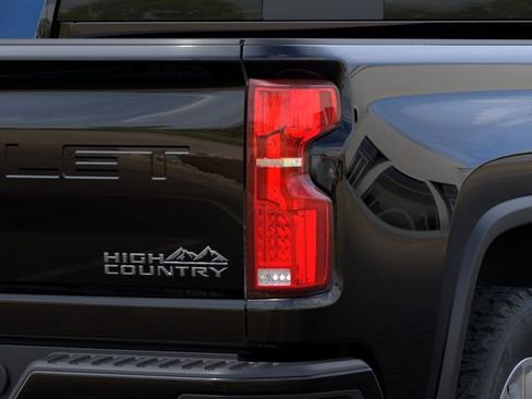 New 2026 Chevrolet Silverado 2500 High Country w/ Technology Package AWD/4WD image 11