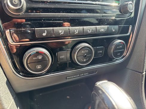 Used 2017 Volkswagen Passat 1.8T R-Line image 16