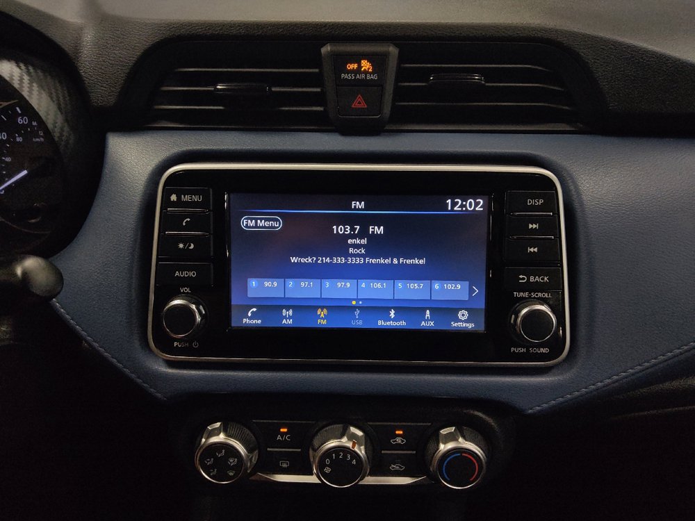 Used 2025 Nissan Versa SV FWD image 25