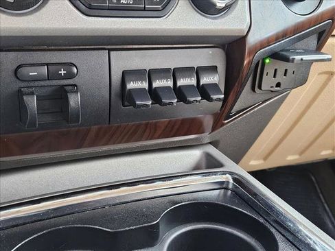 Used 2016 Ford F250 Lariat w/ Lariat Ultimate Package image 15