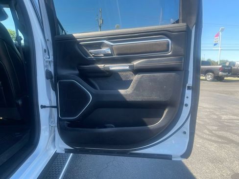Used 2023 RAM 1500 Laramie AWD/4WD image 9