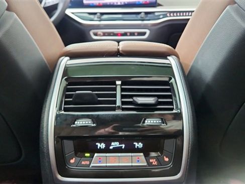 Used 2026 BMW X5 sDrive40i image 52