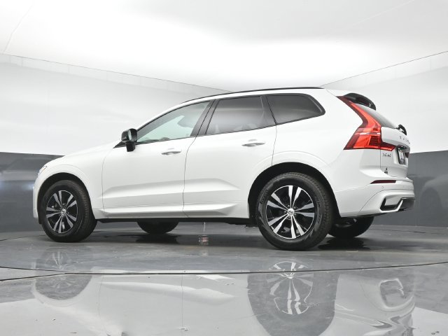 Used 2024 Volvo XC60 B5 Core w/ Climate Package AWD/4WD image 38