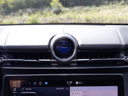 New 2025 Maserati Grecale GT image 27