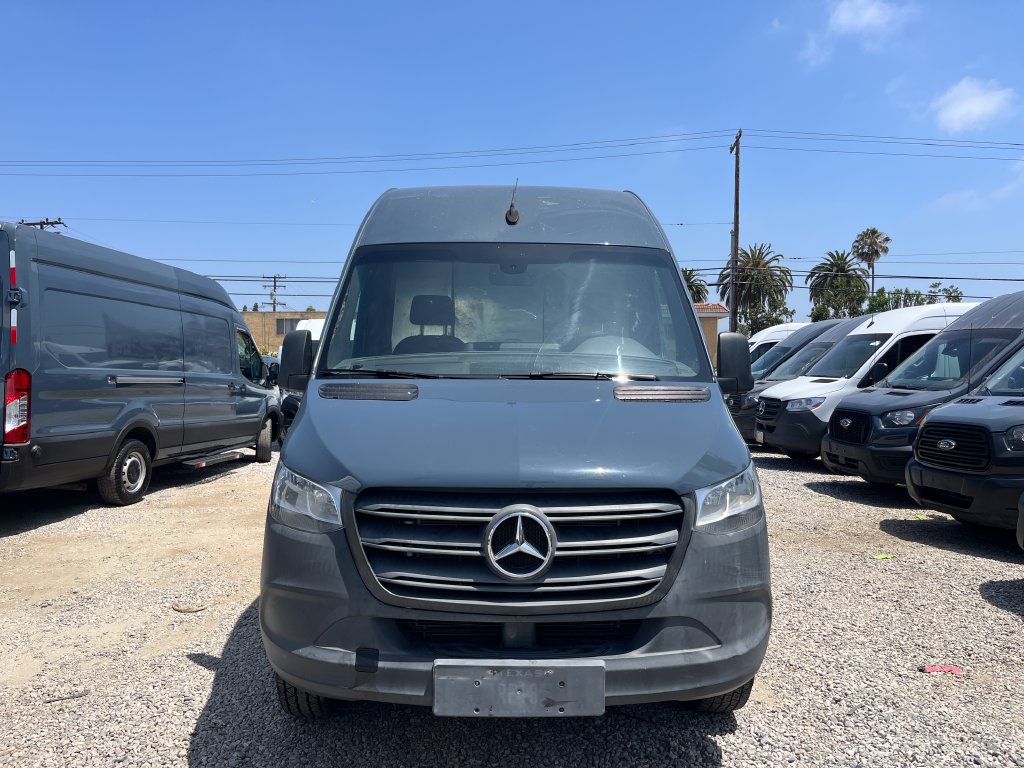 Used 2019 Mercedes-Benz Sprinter 170 image 2