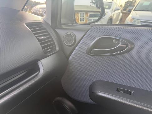 Used 2008 Honda Fit Sport image 19