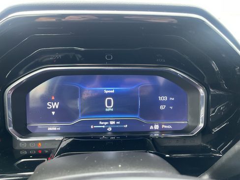 Used 2024 Chevrolet Silverado 1500 LT AWD/4WD image 11