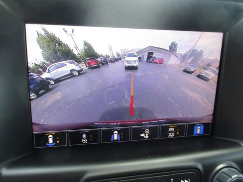 Used 2023 GMC Terrain AT4 w/ Infotainment Package II image 27