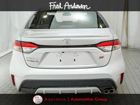 Used 2022 Toyota Corolla SE FWD image 4
