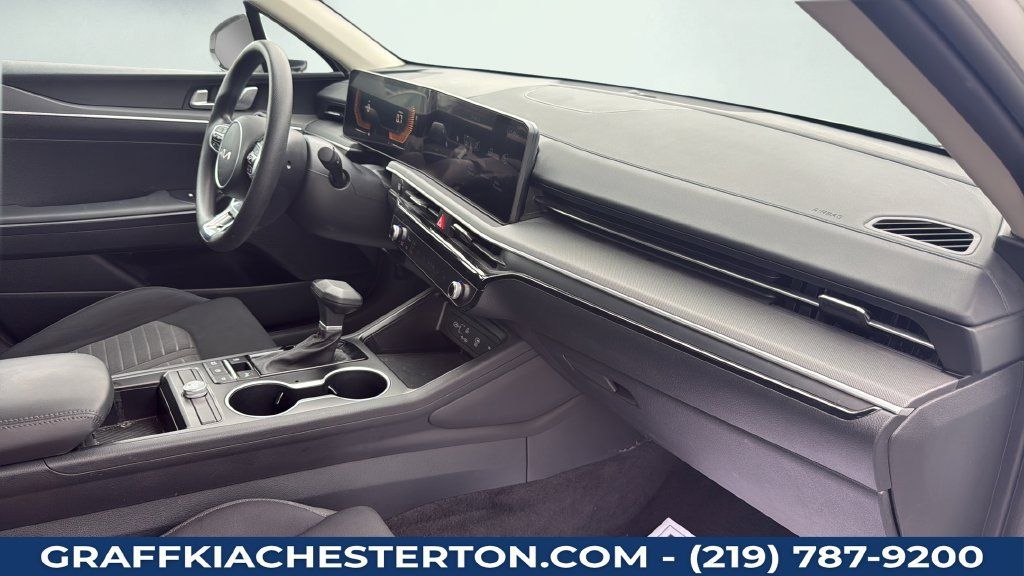 Used 2026 Kia K5 LXS FWD image 32