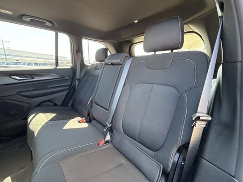 New 2026 Jeep Grand Cherokee Laredo X AWD/4WD image 19