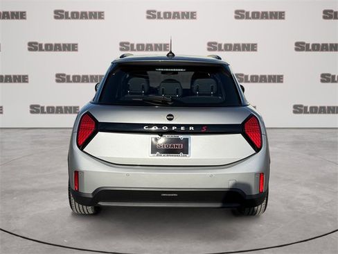 Certified 2025 MINI Cooper S image 4