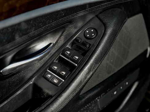 Used 2016 BMW 528i Sedan image 43