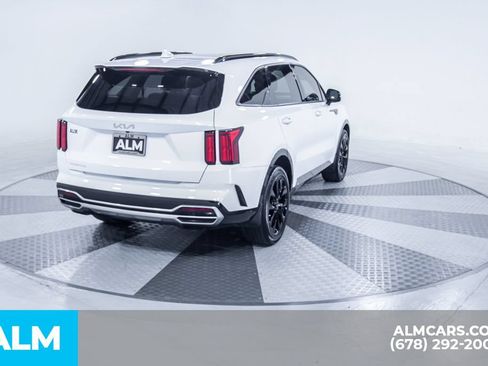 Used 2023 Kia Sorento SX FWD image 9