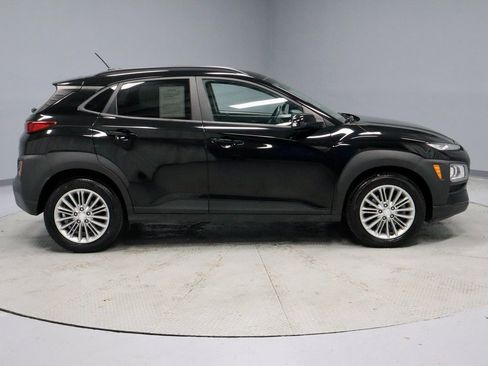 Used 2020 Hyundai Kona SEL w/ Cargo Package image 12