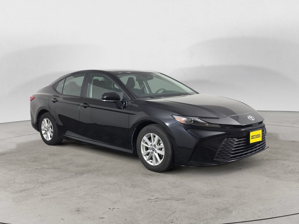 Used 2025 Toyota Camry LE FWD image 3