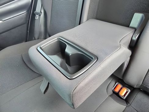 Used 2021 Toyota RAV4 LE image 29