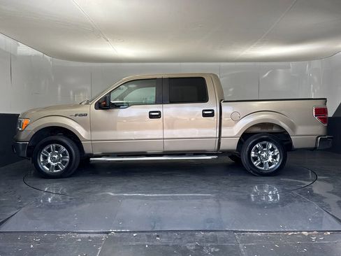 Used 2012 Ford F150 XLT w/ XLT Chrome Pkg image 6