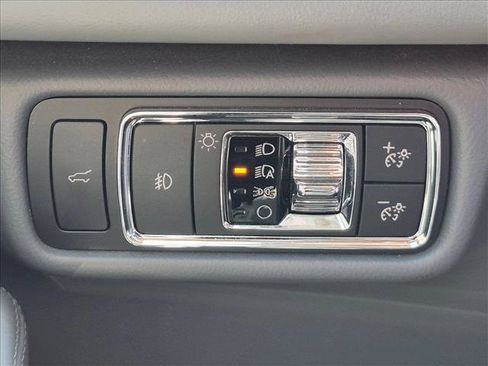 Used 2020 Lincoln Aviator Reserve w/ Equipment Group 201A RWD image 15