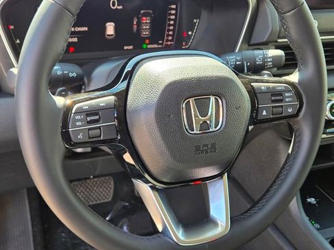 New 2026 Honda Pilot Touring image 12