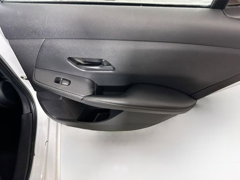 Used 2024 Nissan Sentra S FWD image 27