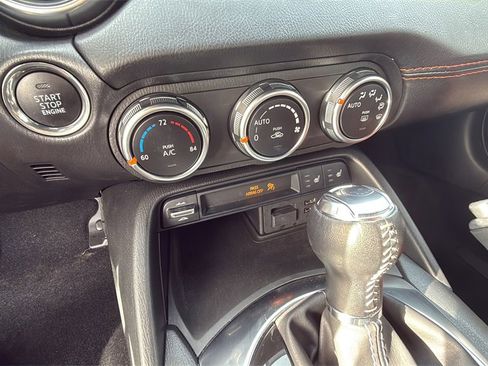 Used 2023 MAZDA MX-5 Miata Grand Touring image 19
