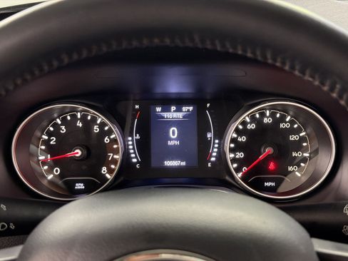 Used 2017 Jeep Compass Latitude w/ Safe & Security Group FWD image 18