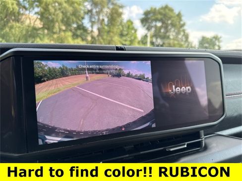 Used 2024 Jeep Wrangler Unlimited Rubicon image 13