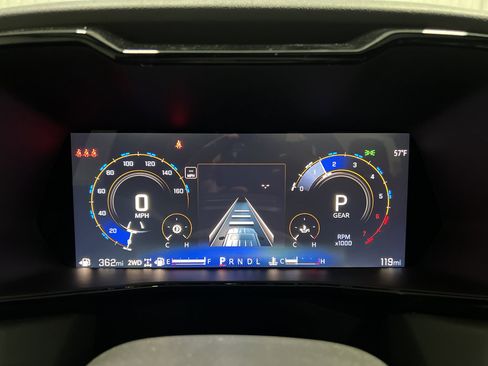 New 2025 Chevrolet Colorado Z71 image 9