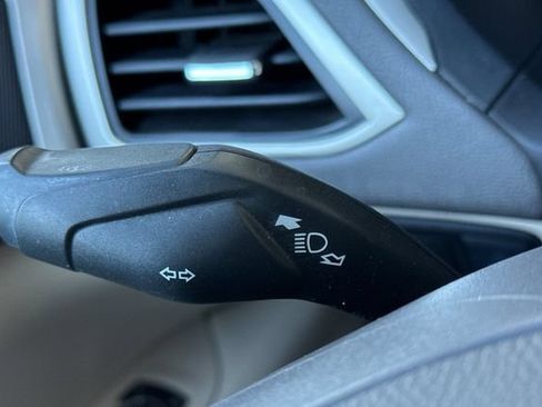 Used 2016 Lincoln MKZ Hybrid w/ Equipment Group 600A Reserve FWD image 38